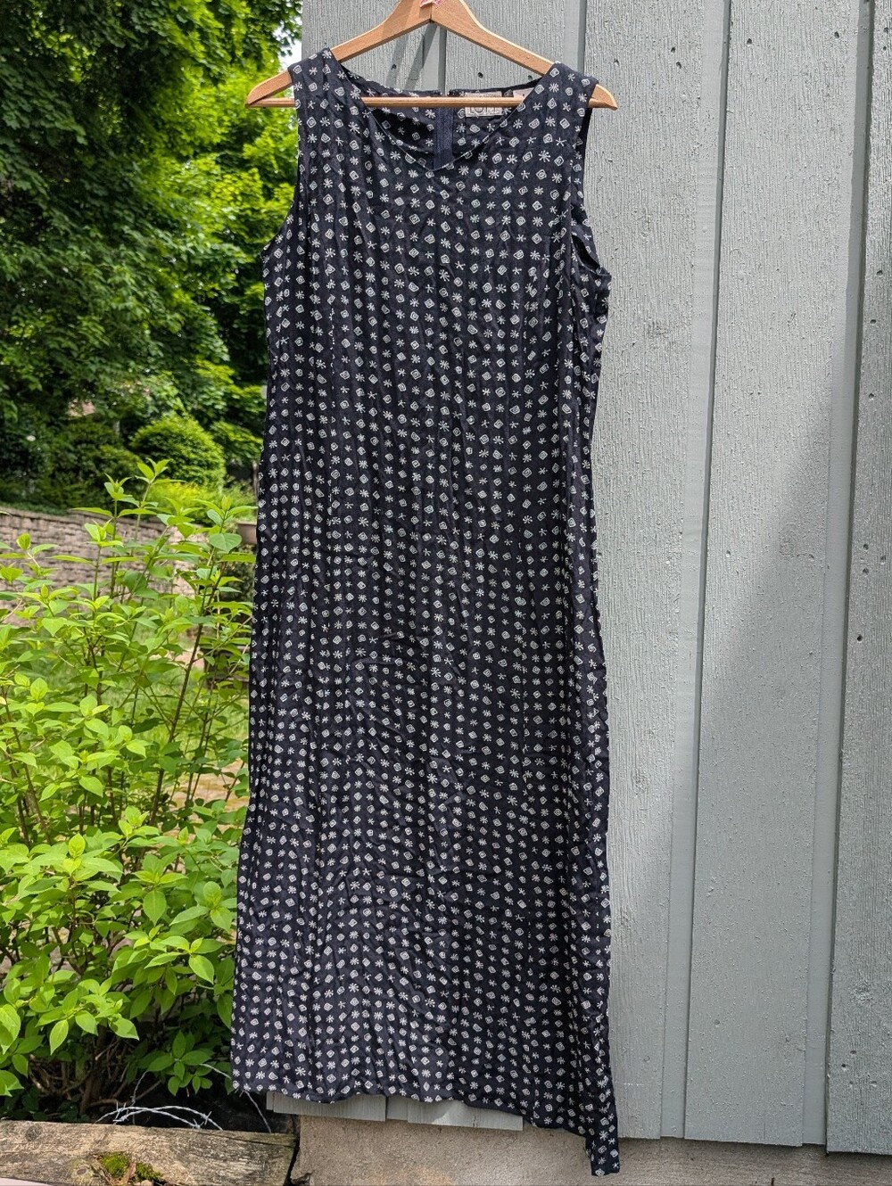 Ann Taylor Black Sleeveless Printed Maxi Dress